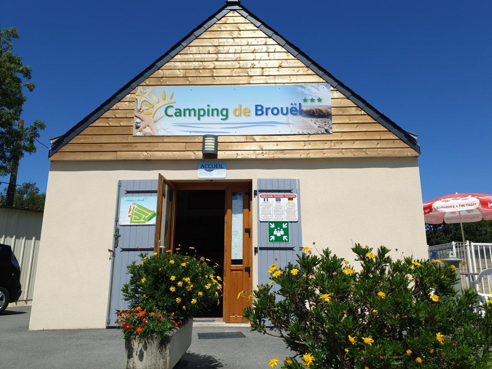 Camping De Brouel Ambon Eksteriør billede