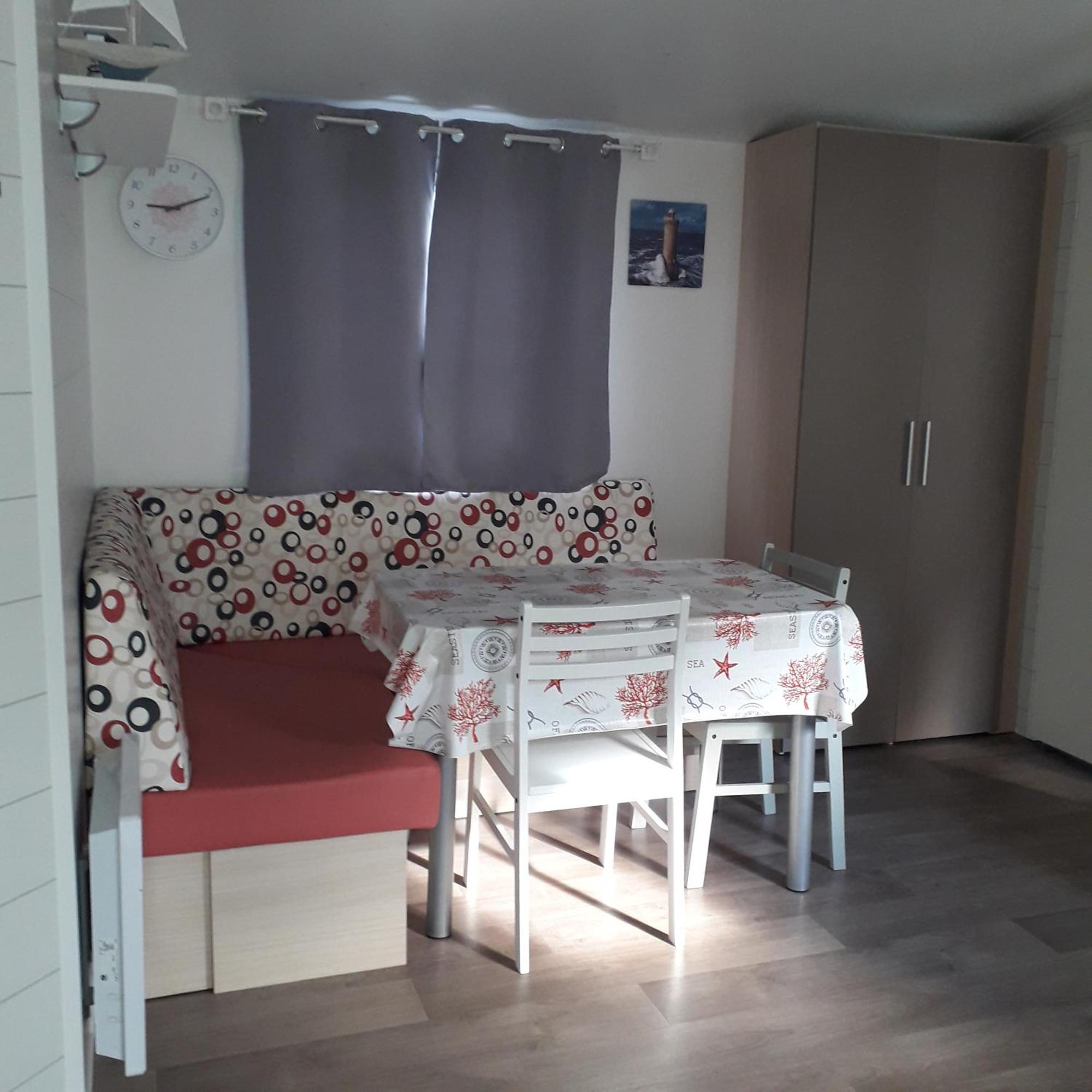 Camping De Brouel Ambon Eksteriør billede